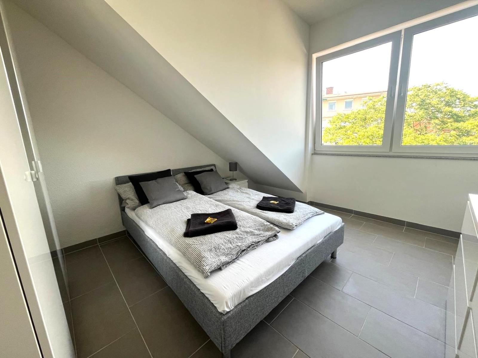 Simplex Apartments Am Europaplatz Karlsruhe Oda fotoğraf
