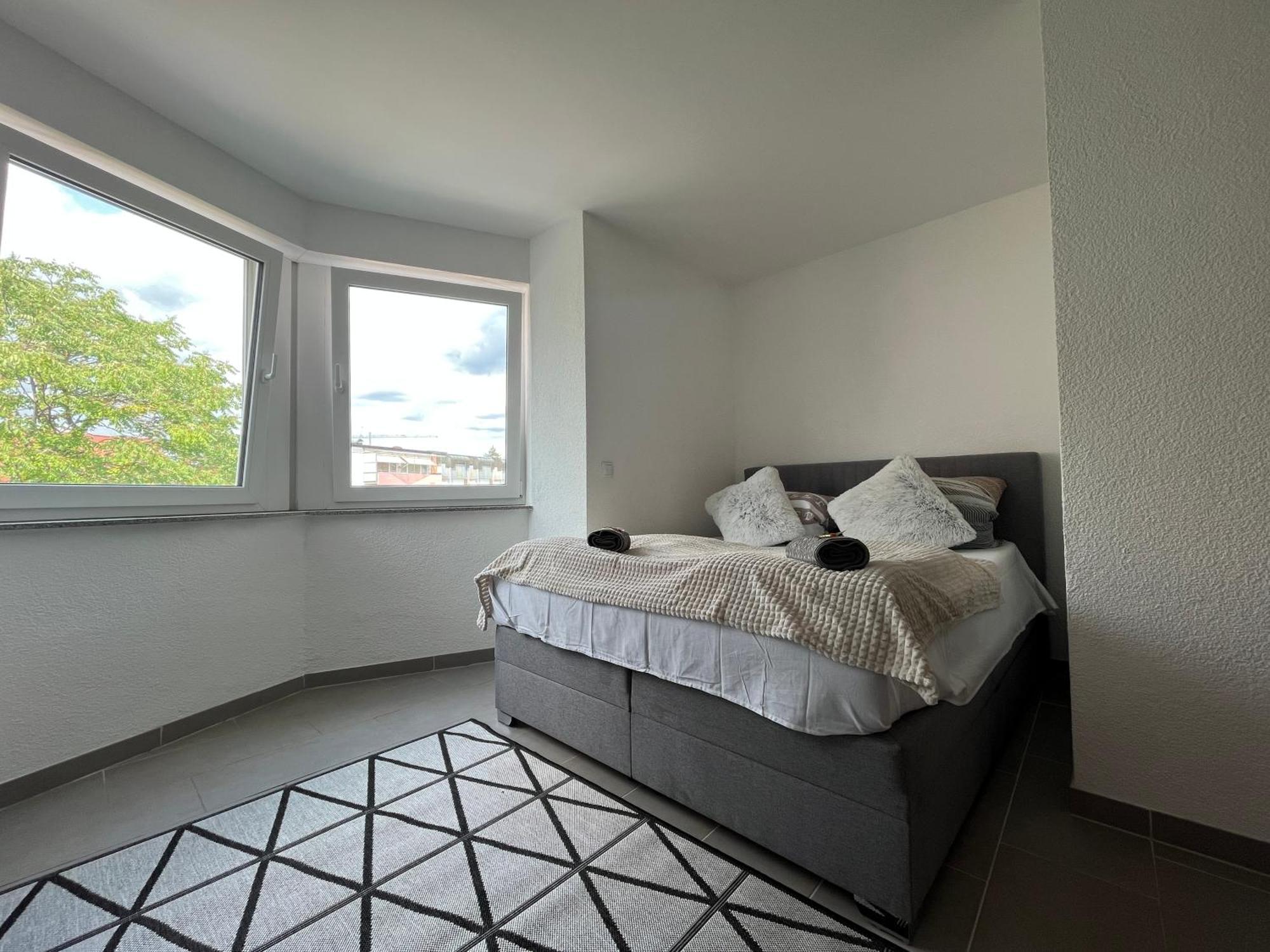 Simplex Apartments Am Europaplatz Karlsruhe Oda fotoğraf
