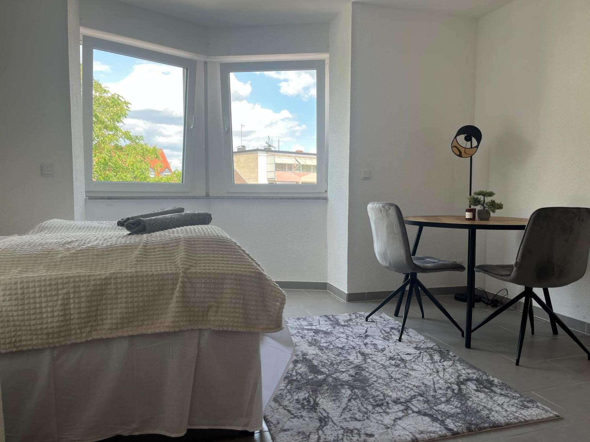 Simplex Apartments Am Europaplatz Karlsruhe Oda fotoğraf