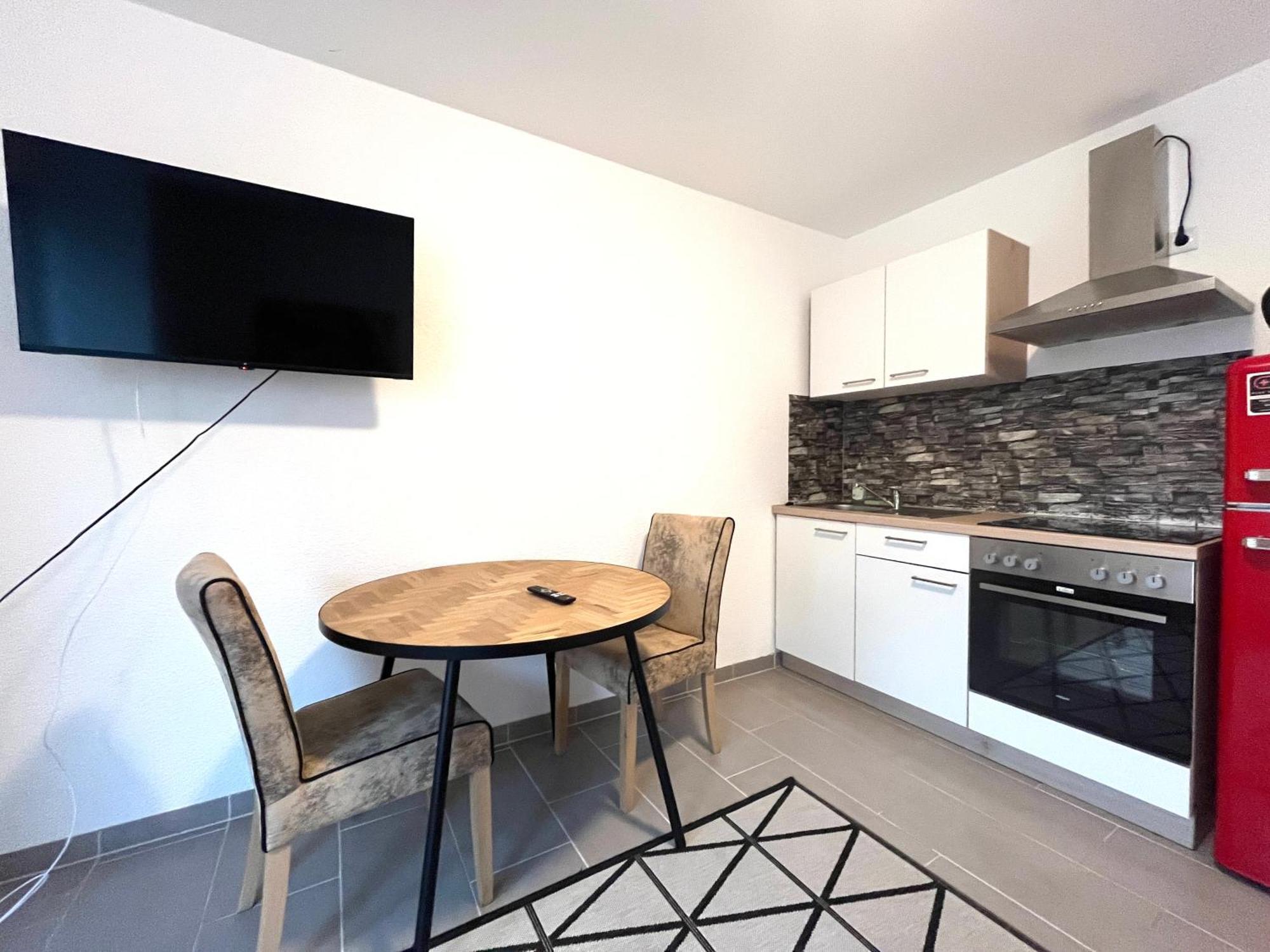 Simplex Apartments Am Europaplatz Karlsruhe Oda fotoğraf